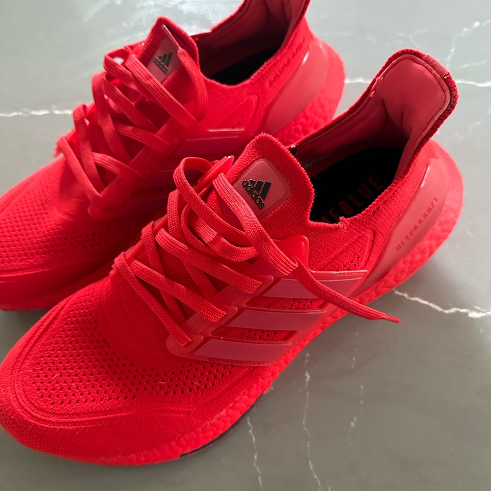 Adidas Sneakers